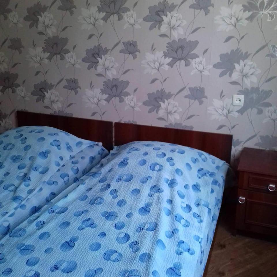 Hotel Family Hotel Chiatura Bagian luar foto